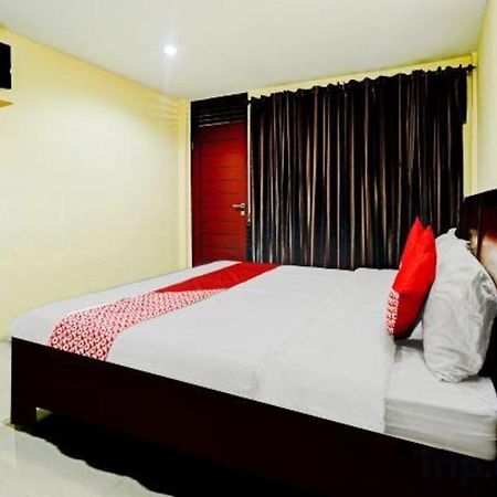 Oyo 90331 Hotel Toba Shanda Parapat Eksteriør bilde