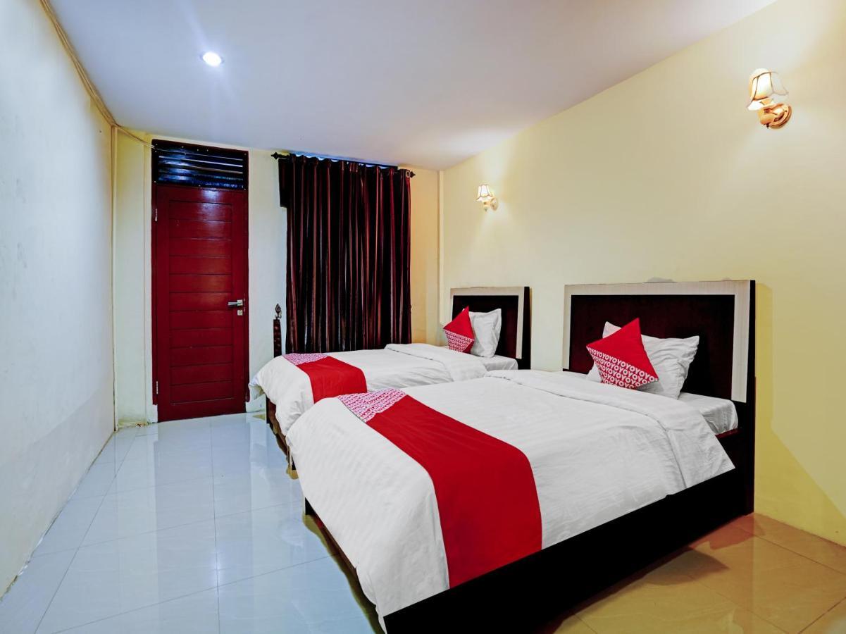 Oyo 90331 Hotel Toba Shanda Parapat Eksteriør bilde