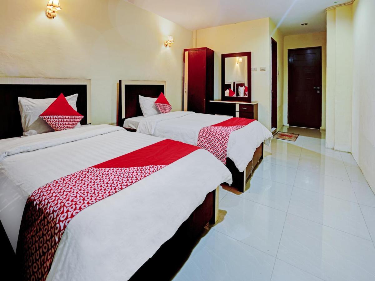 Oyo 90331 Hotel Toba Shanda Parapat Eksteriør bilde
