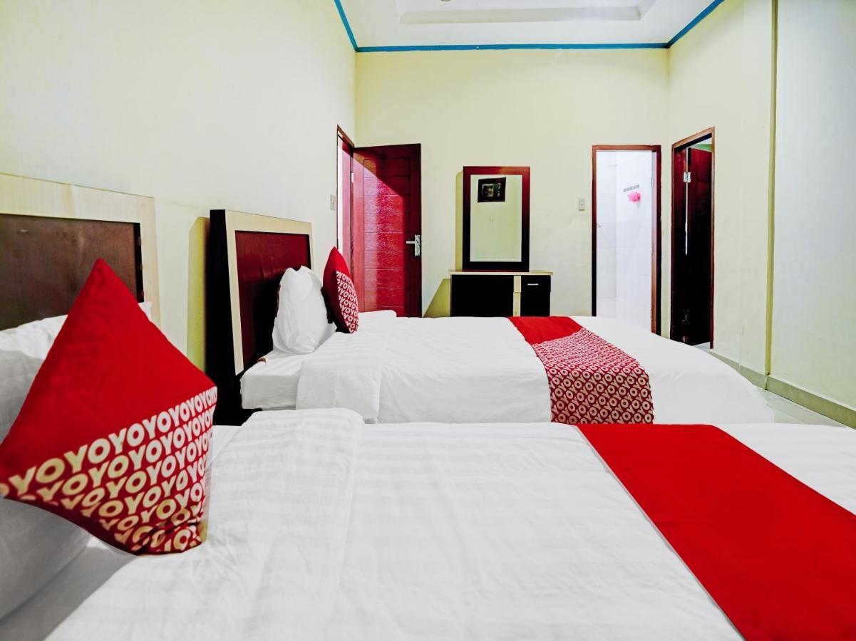 Oyo 90331 Hotel Toba Shanda Parapat Eksteriør bilde