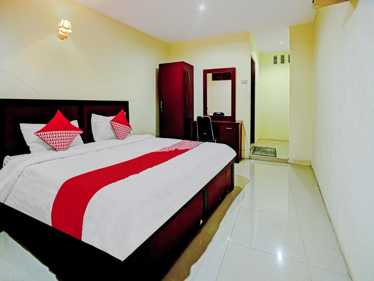 Oyo 90331 Hotel Toba Shanda Parapat Eksteriør bilde