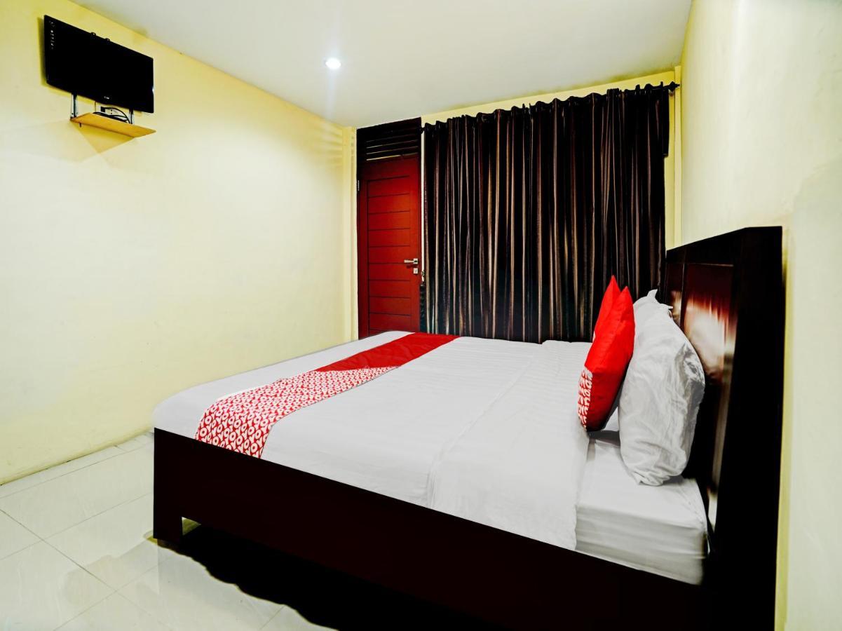 Oyo 90331 Hotel Toba Shanda Parapat Eksteriør bilde