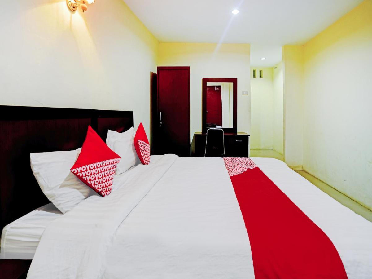 Oyo 90331 Hotel Toba Shanda Parapat Eksteriør bilde